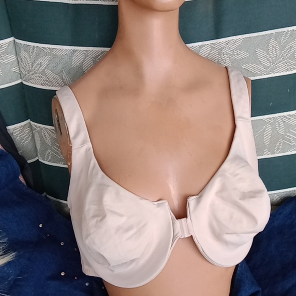 Wacoal Cream Bra